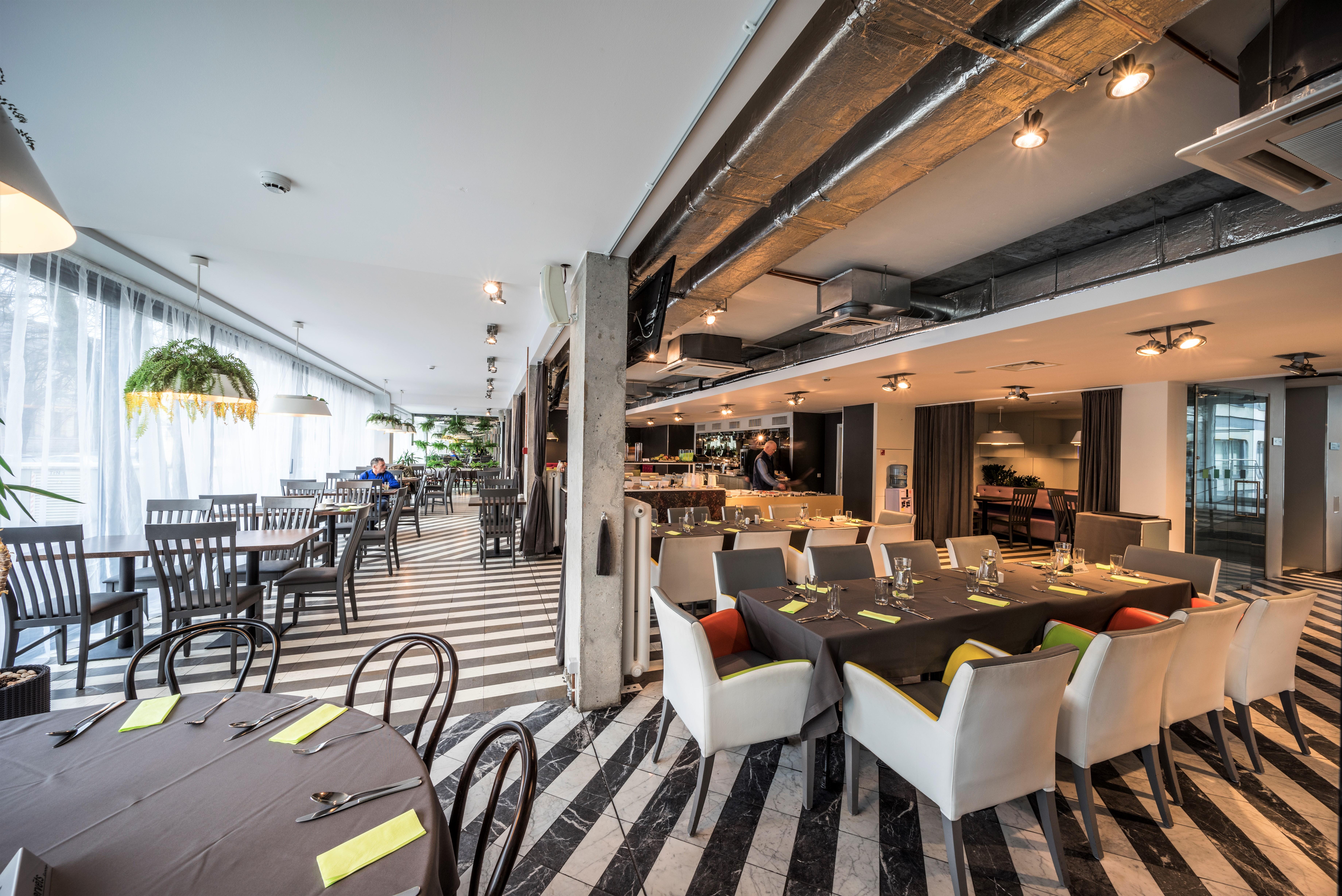 Rija Vef Hotel With Free Parking Riga Exterior photo
