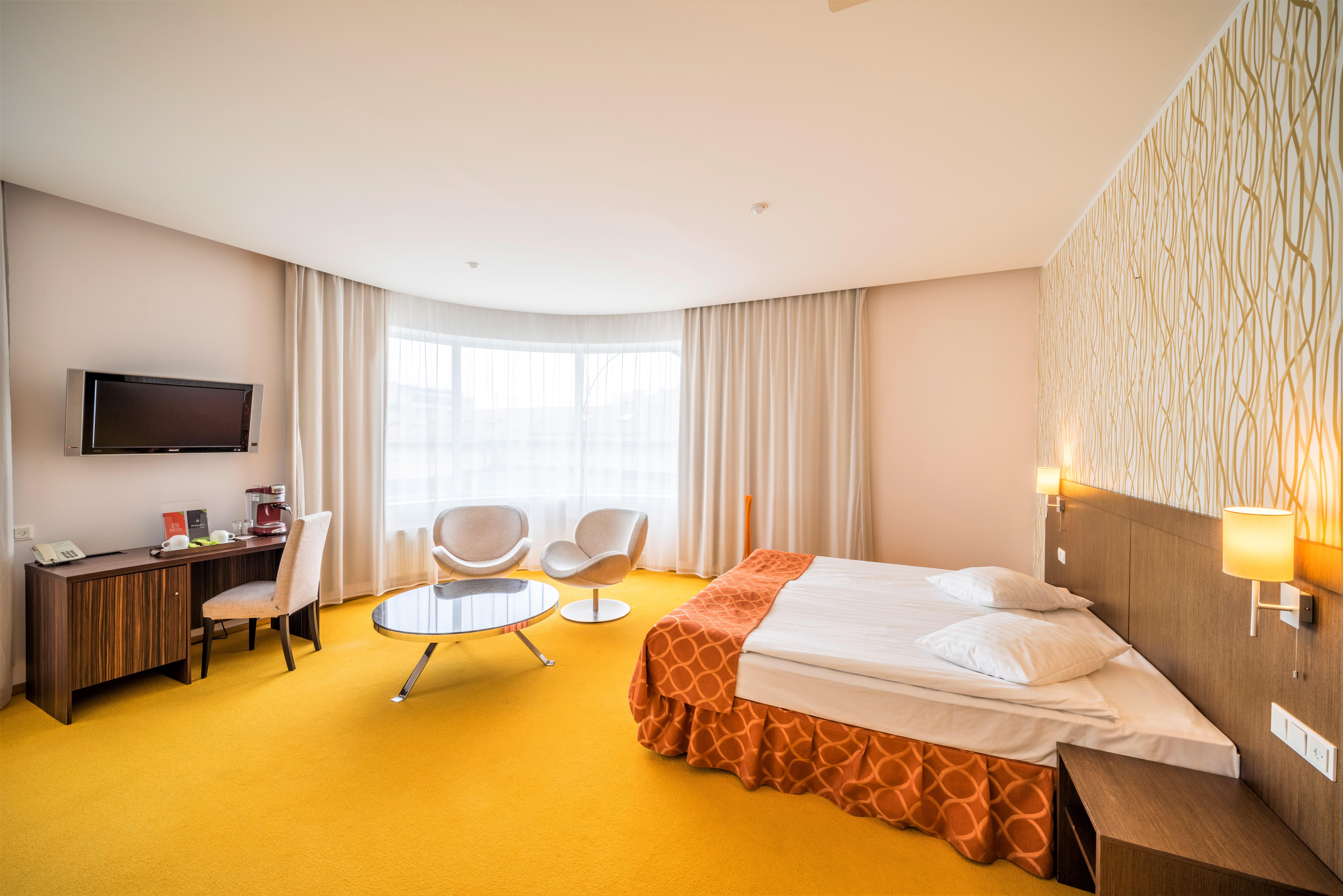 Rija Vef Hotel With Free Parking Riga Exterior photo