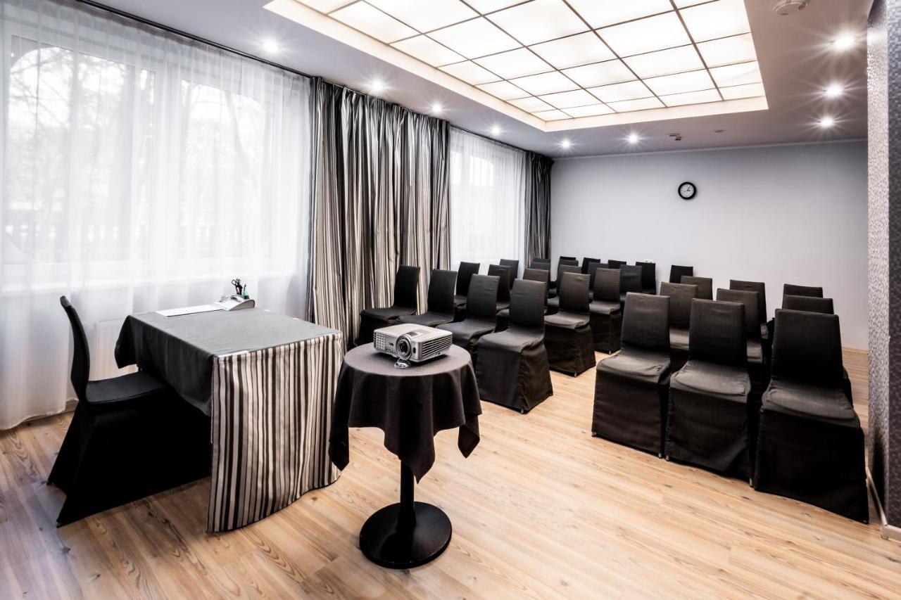 Rija Vef Hotel With Free Parking Riga Exterior photo