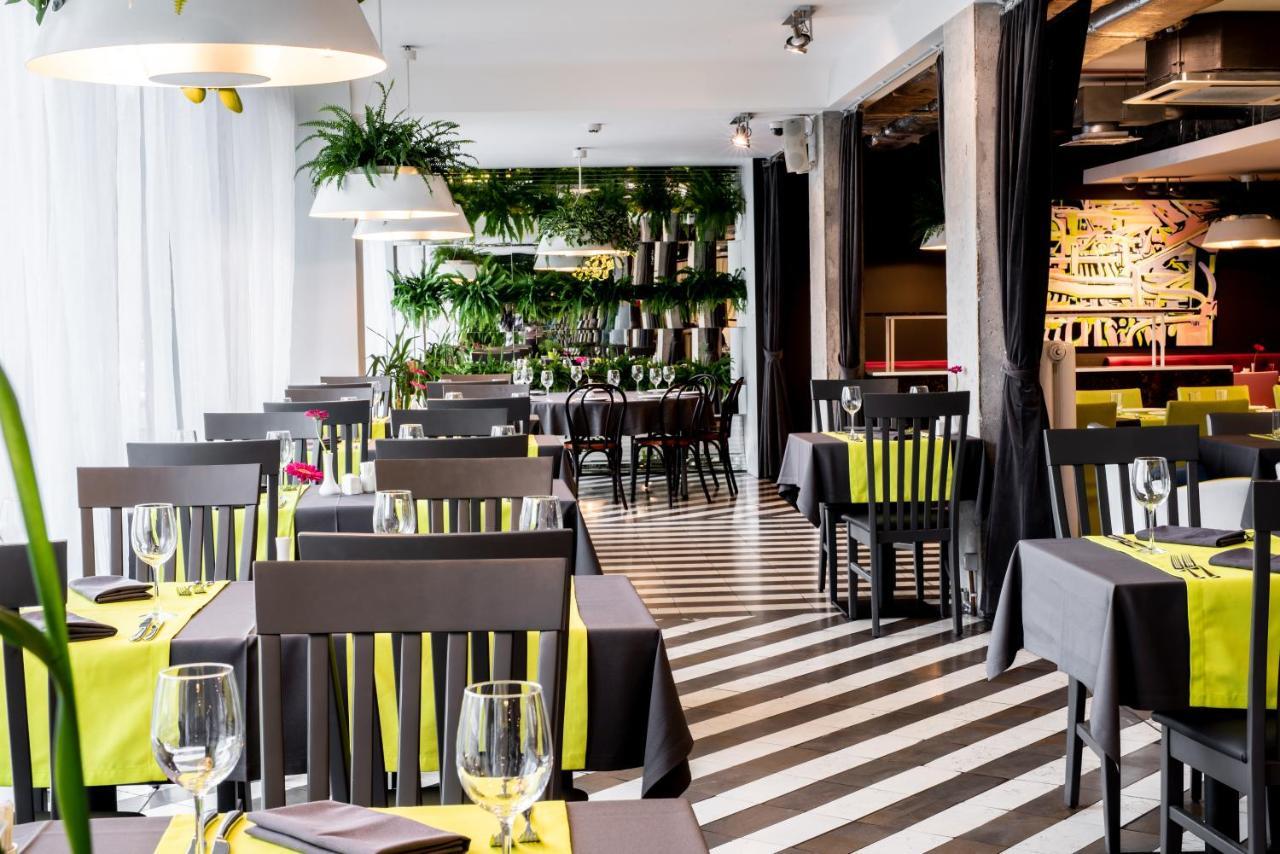 Rija Vef Hotel With Free Parking Riga Exterior photo